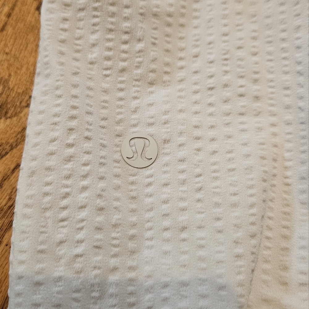 Lululemon Womens Pullover. Light Blue. Size 10. - Picture 5 of 10